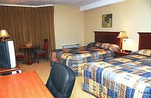 Welcominns Ottawa Hotel